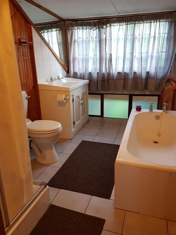 Guesthouse 80 On Main Knysna Esterno foto